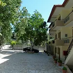 Apartament Vessarios *